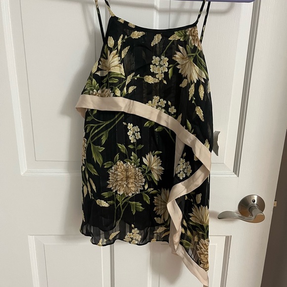 BCBGMaxAzria Garden Floral-Print Handkerchief Top Size Small - Picture 11 of 11